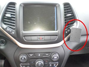 Brodit ProClip montážna konzola pre Jeep Cherokee 14-24, na stred