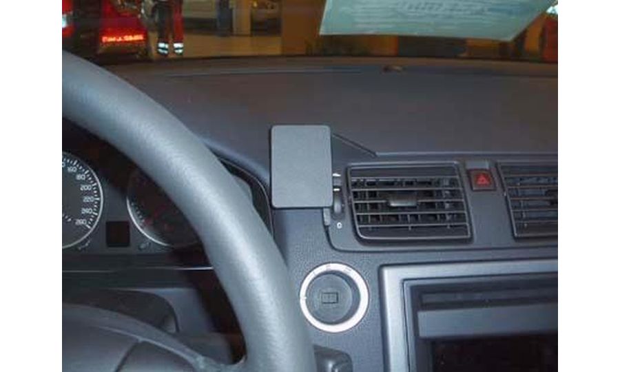 Brodit ProClip montážna konzola pre Volvo C30 07-15/C70 06-15/S40/V50 04-12, na stred