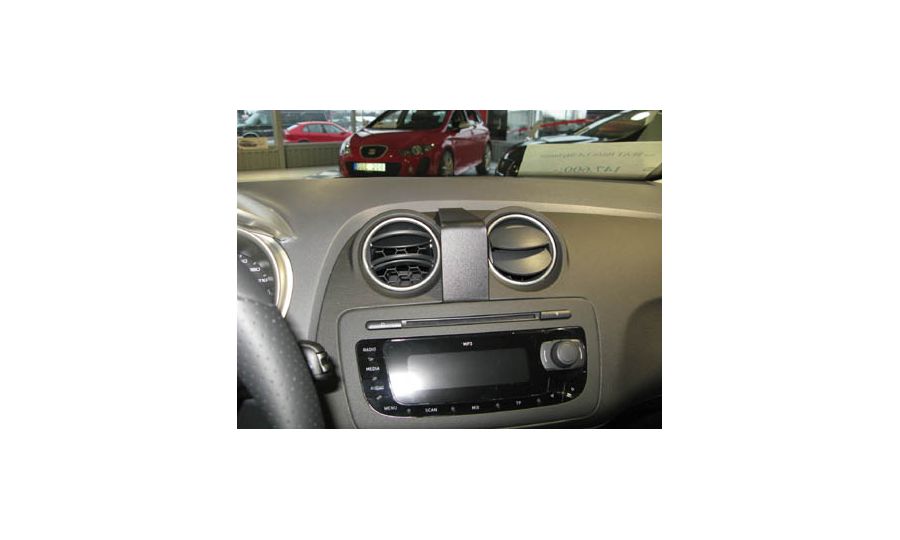 Brodit ProClip montážna konzola pre Seat Ibiza 09-15, na stred