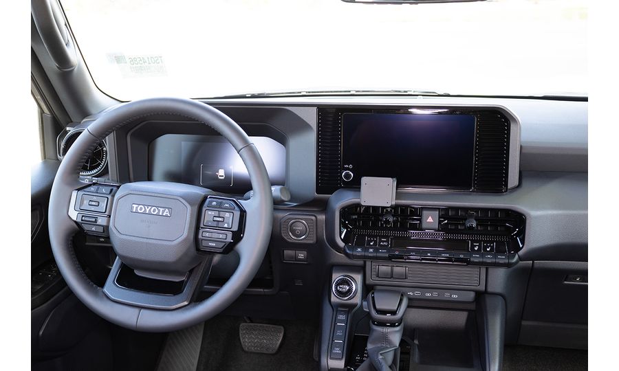 Montážny držiak Brodit ProClip pre Toyota LandCruiser 250 24-25, LandCruiser 24-25, na stred