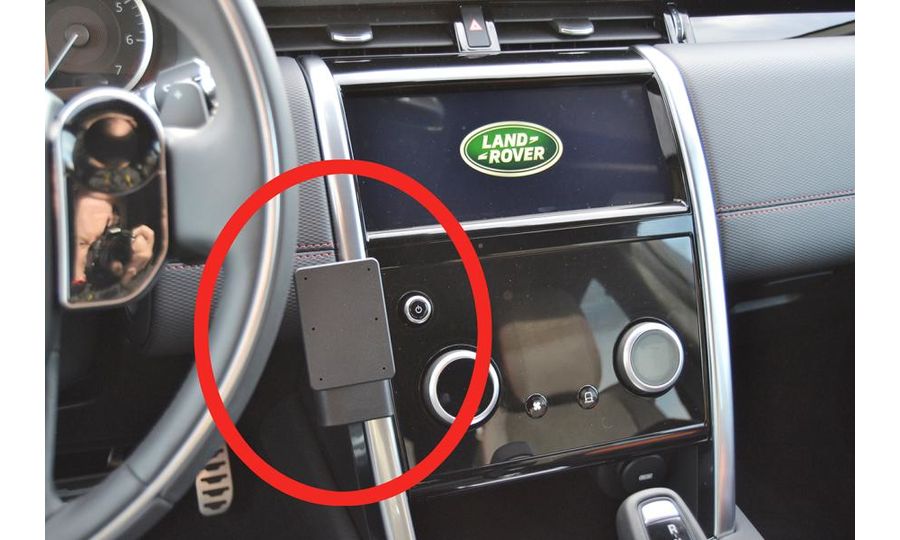 Brodit Montážny držiak ProClip pre Land Rover Discovery Sport 20-24, na stred