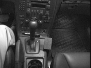 Brodit ProClip montážna konzola pre Volvo V70 N 00-04 / XC70 00-04, na stredový tunel