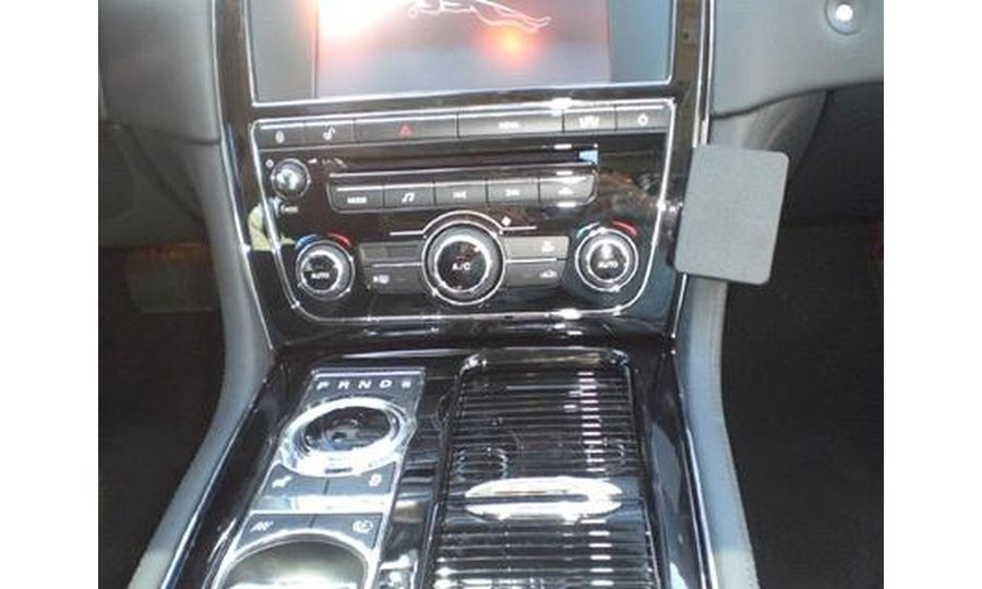 Brodit ProClip montážna konzola pre Jaguar XJ 10-19, na stred