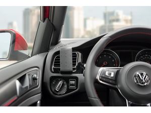 Brodit ProClip pre Volkswagen Golf VII/Sportscombi/Variant 13-20/Alltrack 17-20, vľavo