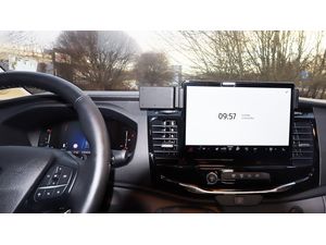 Montážny držiak Brodit ProClip pre Ford Transit 25-25, pre stred