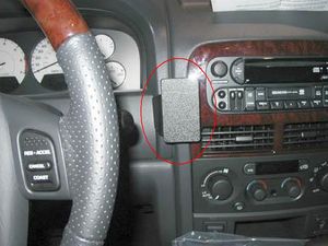 Brodit ProClip montážna konzola pre Jeep Grand Cherokee 99-04, na stred