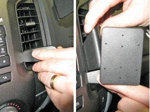 Brodit ProClip montážna konzola pre Ford Ranger 12-15, na stred vpravo