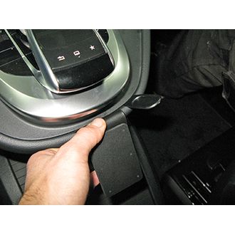 Brodit Montážny držiak ProClip pre Mercedes Benz V-Class 16-24, stredom nadol