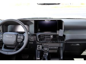 Montážny držiak Brodit ProClip pre Toyota LandCruiser 250 24-25, LandCruiser 24-25, stredový pravý