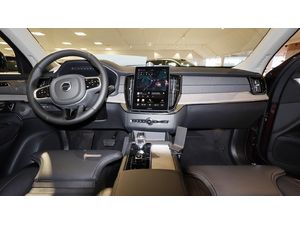 Montážny držiak Brodit ProClip pre Volvo XC90 25-25, stredom doprava nadol