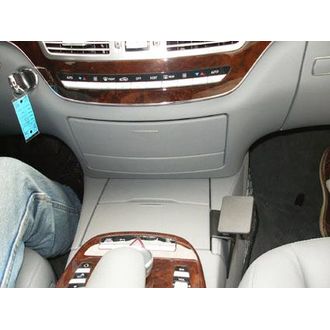 Brodit ProClip montážna konzola pre Mercedes Benz S-Class 06-09, stred. tunel
