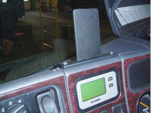 Brodit ProClip montážna konzola pre Scania 4-series 95-03, na stred