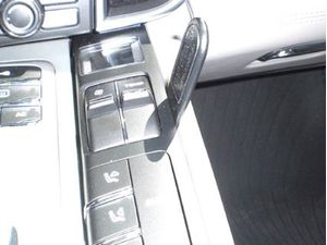 Brodit ProClip montážna konzola pre Porsche Panamera 10-17, na stred vpravo