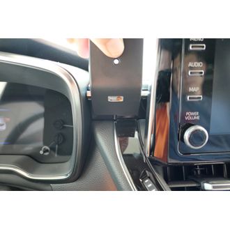 Brodit ProClip pre Toyota Corolla 19-23/Suzuki Swace 21-24 (nie pre JBL stereo), v strede