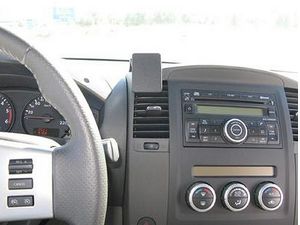 Brodit ProClip montážna konzola pre Nissan King Cab 11-15, Navara 11-15, na stred