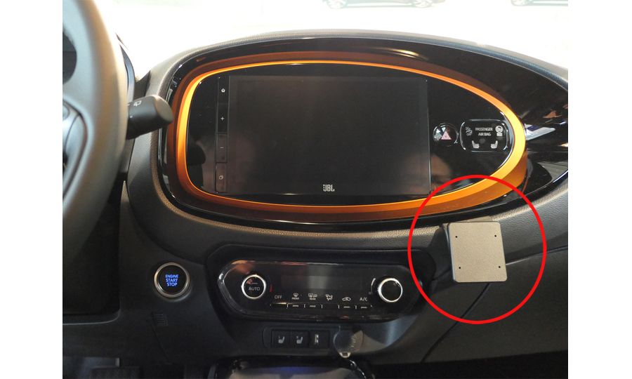 Brodit Montážny držiak ProClip pre Toyotu AYGO X 23-24, na stred