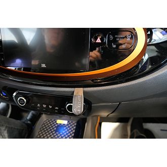 Brodit Montážny držiak ProClip pre Toyotu AYGO X 23-24, na stred