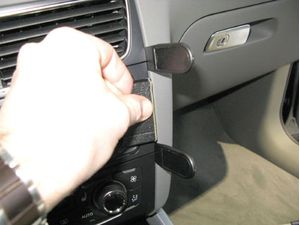 Brodit ProClip montážna konzola pre Audi Q5 09-14, na stred