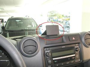 Brodit ProClip montážna konzola pre Toyota LandCruiser 70 08-23, na stred