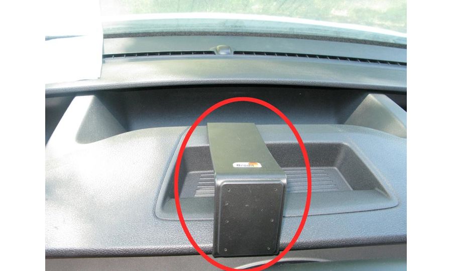 Brodit ProClip pre Ford Transit Custom 18-23 (bez displeja, len DIN stereo), pre stred