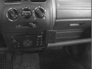 Brodit ProClip montážna konzola pre Opel Agila 00-06, na stred