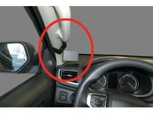 Brodit Montážny držiak ProClip pre Mitsubishi L200 20-24, vľavo na stĺpiku