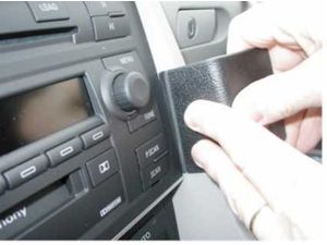 Brodit ProClip pre Audi A4/S4 Avant 02-07, A4/S4 Sedan 01-07, Seat Exeo 09-13, na stred vpravo