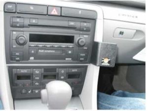 Brodit ProClip pre Audi A4/S4 Avant 02-07, A4/S4 Sedan 01-07, Seat Exeo 09-13, na stred vpravo