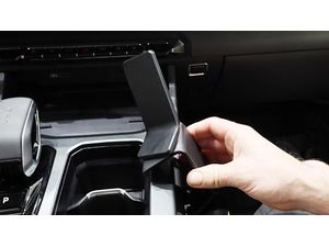 Brodit ProClip montážny držiak pre Geely Okavngo 23-24, stred sprava dole