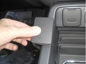 Brodit ProClip pre Chevrolet Silverado/GMC Sierra 1500 14-18/2500/3500 15-19, na stred vľavo dole