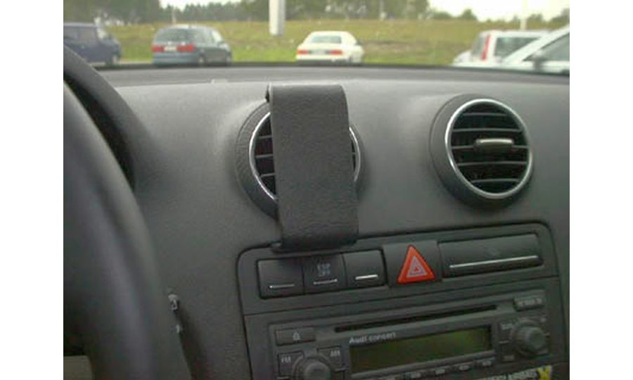 Brodit ProClip montážna konzola pre Audi A3/S3 03-06, na stred