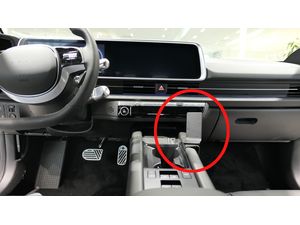 Brodit ProClip montážní konzole pro Hyundai Ioniq 6 23-24, na střed vpravo dolů