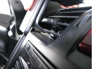 Brodit ProClip pre Subaru Levorg 16-21/Forester 13-18/Impreza 12-16/XV 12-17, na stred
