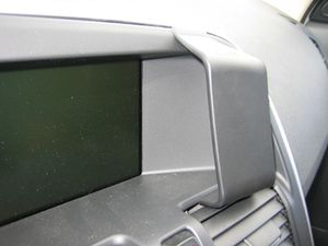 Brodit ProClip montážna konzola pre Volvo XC60 09-17, na stred vpravo