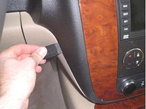 Brodit ProClip montážna konzola pre Chevrolet Tahoe 07-14, stred tunel vľavo