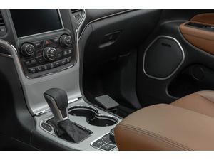 Brodit Montážny držiak ProClip pre Jeep Grand Cherokee 11-20, stred sprava nadol