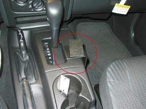 Brodit ProClip montážna konzola pre Jeep Cherokee 02-08/Jeep Liberty 02-07, na stred vpravo dole