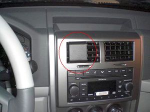 Brodit ProClip montážna konzola pre Jeep Cherokee 09-12/Jeep Liberty 08-12, na stred vľavo