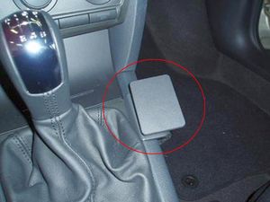 Brodit ProClip Škoda Octavia II Ambiente/Classic/Elegance/RS 05-13/Scout 07-13, na stredový tunel