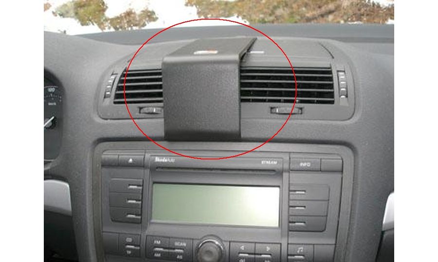 Brodit ProClip Škoda Octavia II Ambiente/Elegance/RS 05-13, zosilnený, na stred