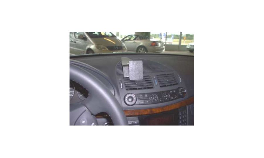 Brodit ProClip montážna konzola pre Mercedes Benz E Klasse (200-430) Combi, 02-09, na stred vpravo