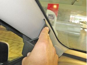Brodit ProClip montážna konzola pre Toyota Yaris 15-20, vľavo na stĺpik