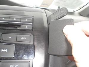 Brodit ProClip montážna konzola pre Honda Civic 13-15 USA, na stred vpravo