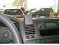 Brodit ProClip Volkswagen Caravelle/T5 Transporter/Pickup 10-15 (len priehradka bez veka), na stred
