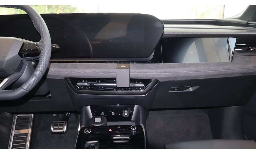 Brodit Montážny držiak ProClip pre Audi Q6 25-25, pre stred