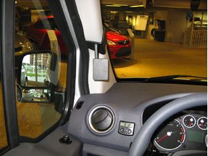 Brodit ProClip montážna konzola pre Ford Transit Connect, Tourneo Connect 10-13, vľavo na stĺpik