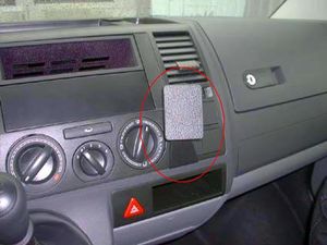 Brodit ProClip Volkswagen T5 Transporter/Pickup 03-09/Shuttle 03-10/Caravelle 04-09, na stred vpravo