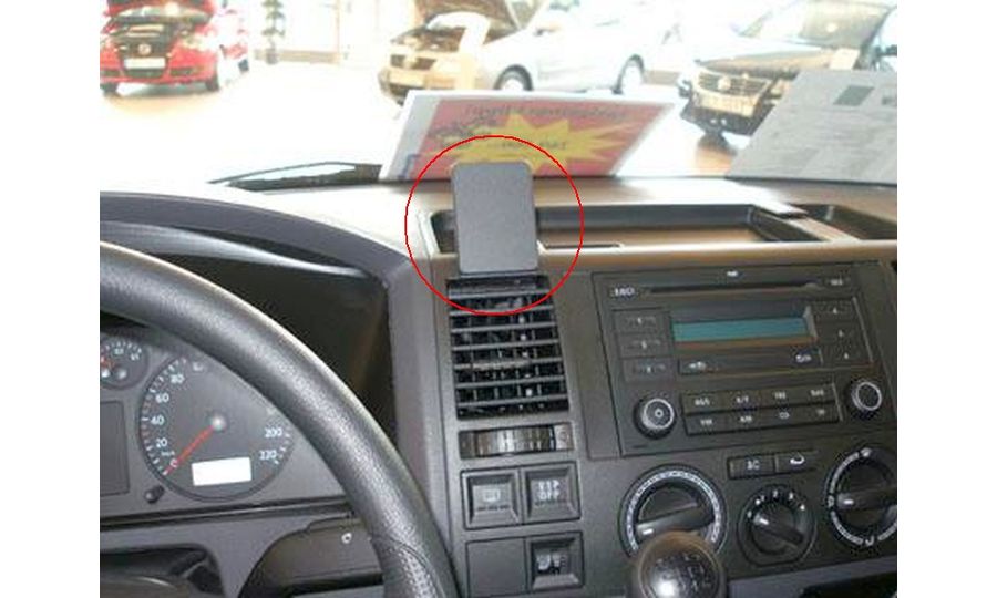 Brodit ProClip Volkswagen T5 Transporter/Pickup 03-09/Shuttle 03-10/Caravelle 04-09, na stred vľavo