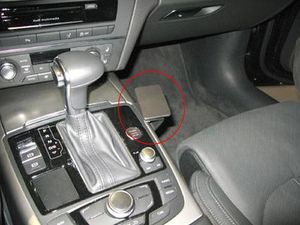 Brodit ProClip montážna konzola pre Audi A6/Audi S6 11-18/Audi A7 11-17, na stred vpravo dole