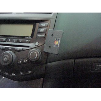 Brodit ProClip montážna konzola pre Honda Accord 03-07, na stred vpravo